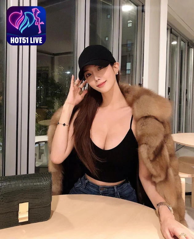 You are currently viewing Pesona Chaozheng: Jejak Keindahan Blogger Korea yang Menginspirasi. Inspiring Beauty Traces of Korean Bloggers