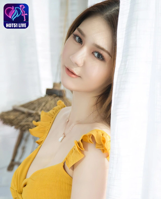 Mengungkap Keajaiban Yue Jian Ying Star Chinese Livestream Hot51: Mod Apk, Pengalaman Pengguna, dan Lebih Banyak! The Beautiful Girl 5 - Hot51 Yue Jian Ying-Hot51