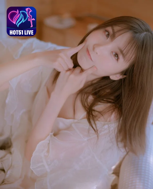 You are currently viewing Pesona Ya Zi Cute Girl : Model Cantik China yang Memikat di Hot51live. Beautiful live show hotlive